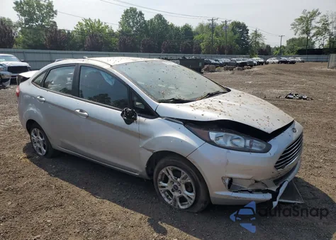 2015 Ford Fiesta Se z USA, uszkodzony, nr VIN 3FADP4BJ2FM204658